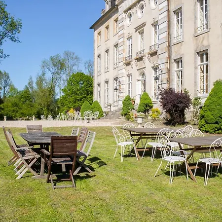 Holiday home Chateau Sleeps 20 Pool Wifi *